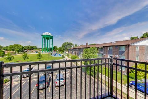 Tiny photo for 10428 Ridgeland Avenue #6, Chicago Ridge, IL 60415 (MLS # 12676698)