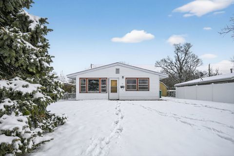 Tiny photo for 8 Kater Drive, Decatur, IL 62521 (MLS # 12535439)