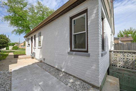 Tiny photo for 3211 GEORGE Street, Franklin Park, IL 60131 (MLS # 12645550)