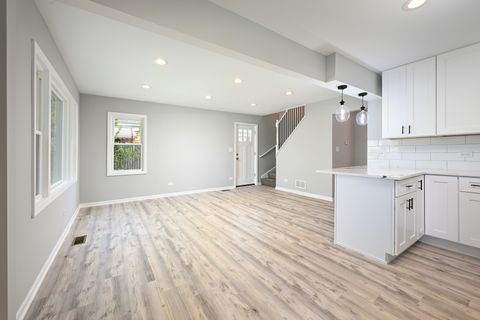 Tiny photo for 3211 GEORGE Street, Franklin Park, IL 60131 (MLS # 12645550)
