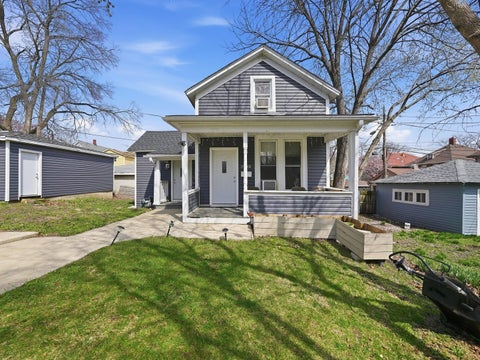 Tiny photo for 2520 Walnut Street, Blue Island, IL 60406 (MLS # 12662176)