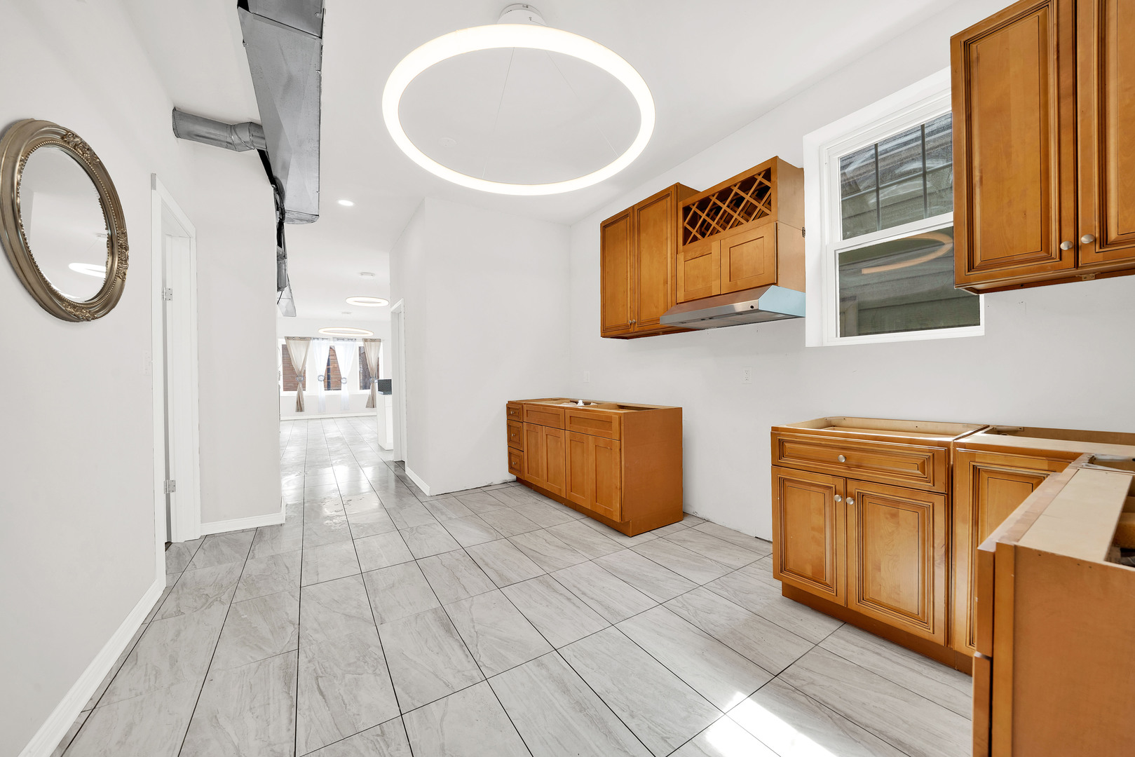 2518 S Claremont Avenue