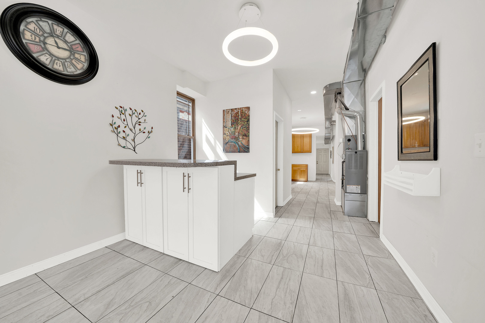 2518 S Claremont Avenue