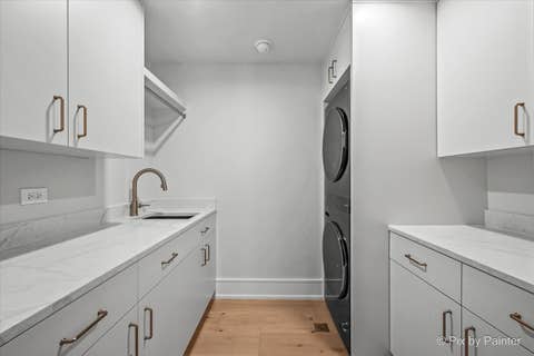 Tiny photo for 125 S Vine Street #1, Hinsdale, IL 60521 (MLS # 12728015)