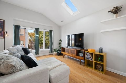 Tiny photo for 2455 W Arthington Street #3, Chicago, IL 60612 (MLS # 12512526)