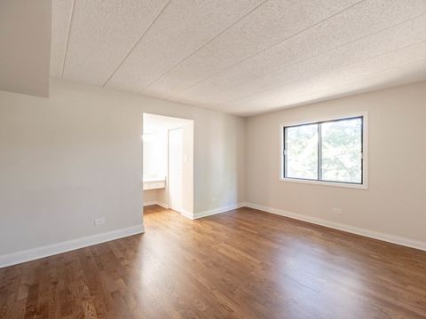 Tiny photo for 6015 Lakeside Place #203A, Tinley Park, IL 60477 (MLS # 12481216)