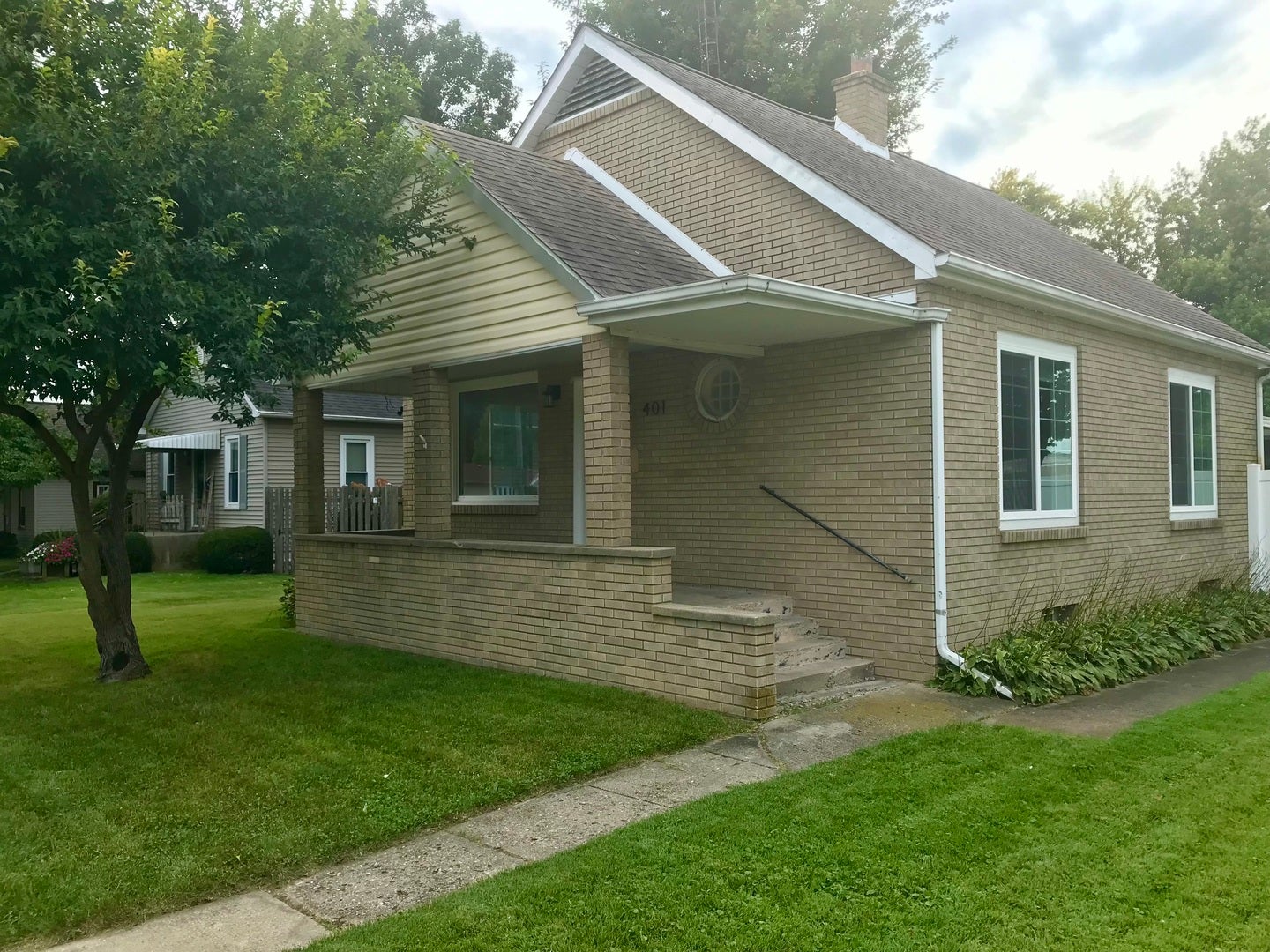 401 Oak Street