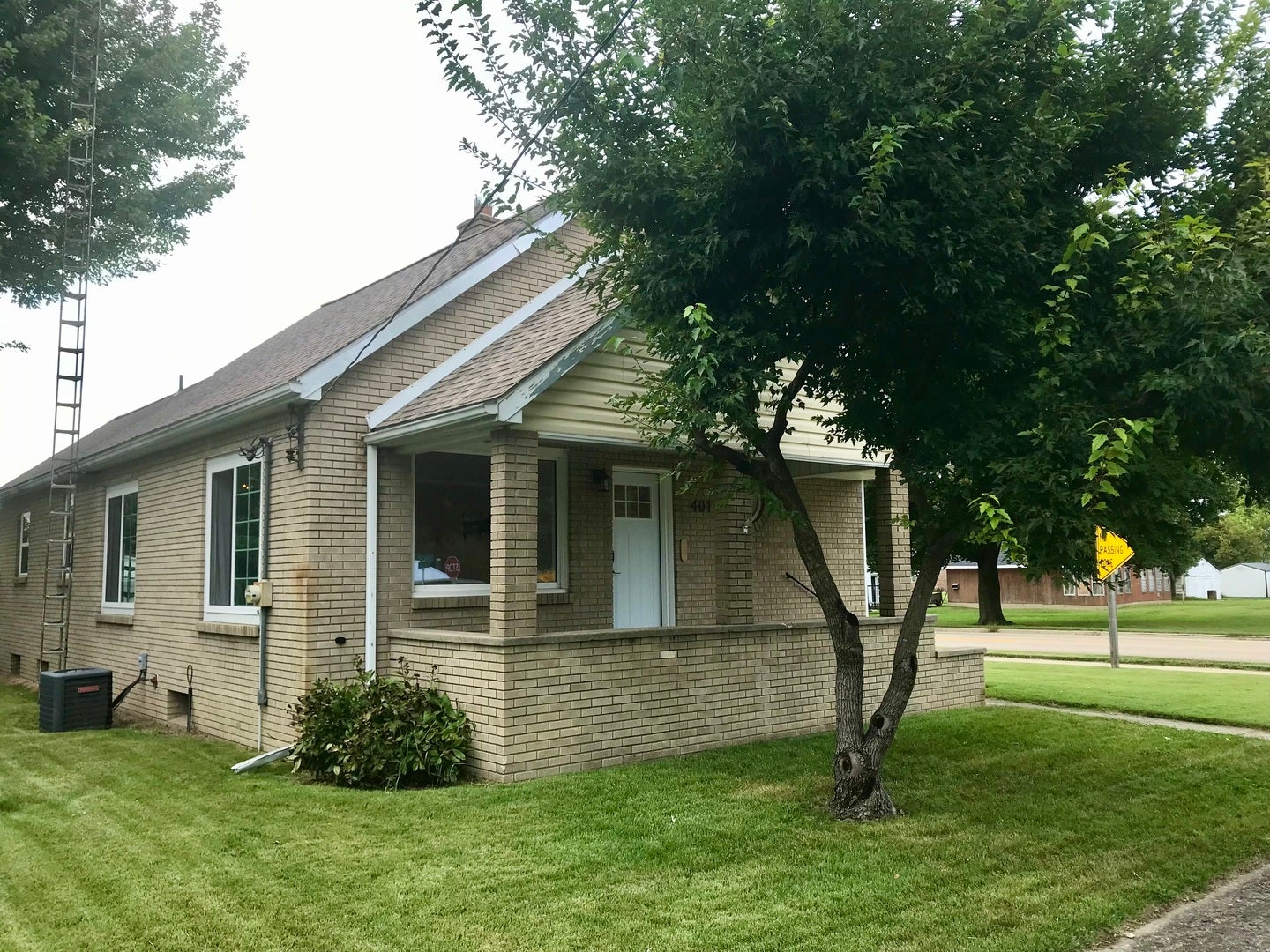 401 Oak Street