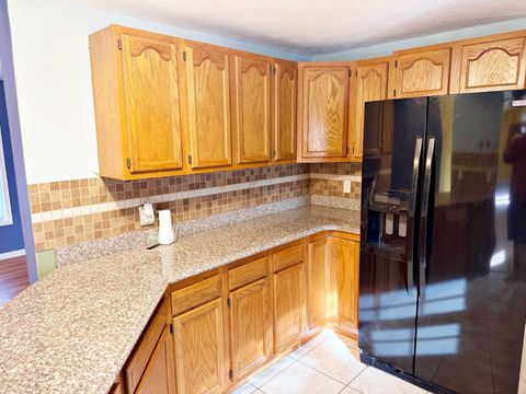 Tiny photo for 1062 Cedar Lane, Metropolis, IL 62960 (MLS # 12543897)