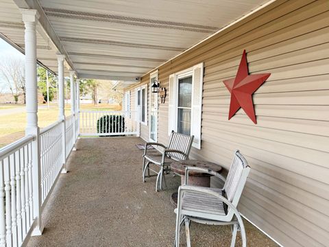 Tiny photo for 1062 Cedar Lane, Metropolis, IL 62960 (MLS # 12543897)