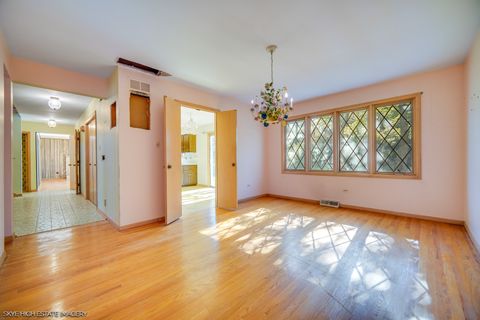 Tiny photo for 7415 W Ute Lane, Palos Heights, IL 60463 (MLS # 12509230)