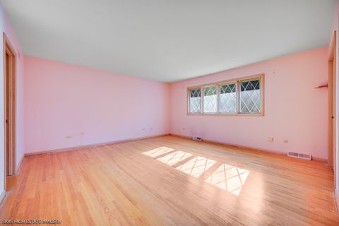 Tiny photo for 7415 W Ute Lane, Palos Heights, IL 60463 (MLS # 12509230)