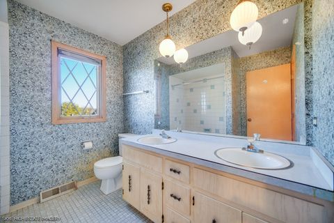 Tiny photo for 7415 W Ute Lane, Palos Heights, IL 60463 (MLS # 12509230)