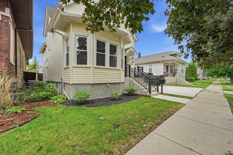 Photo of 2621 Orchard Street, Blue Island, IL 60406 (MLS # 12732874)