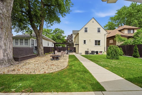 Tiny photo for 2621 Orchard Street, Blue Island, IL 60406 (MLS # 12732874)