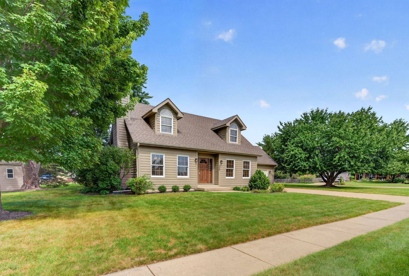 309 E Somonauk Street