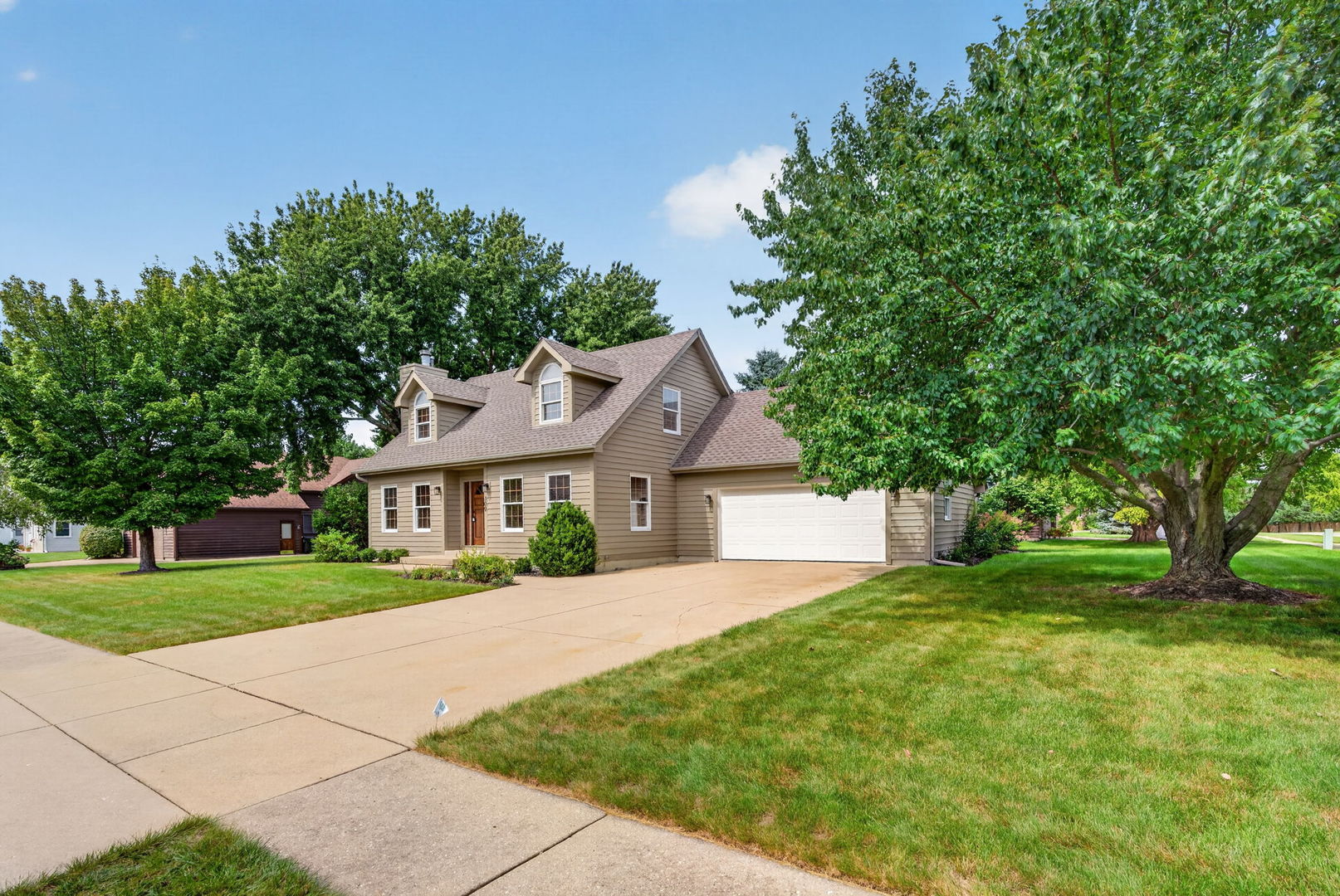 309 E Somonauk Street