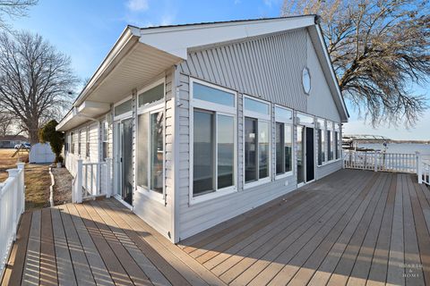 Tiny photo for 31 Lakeside Lane, Fox Lake, IL 60020 (MLS # 12581872)