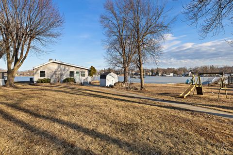 Tiny photo for 31 Lakeside Lane, Fox Lake, IL 60020 (MLS # 12581872)