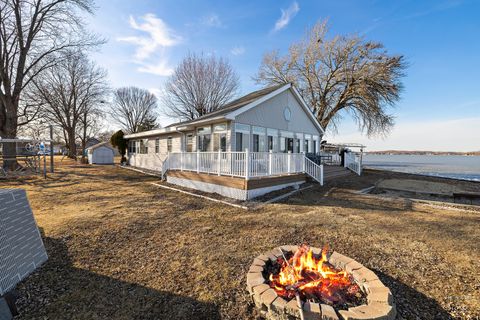 Tiny photo for 31 Lakeside Lane, Fox Lake, IL 60020 (MLS # 12581872)