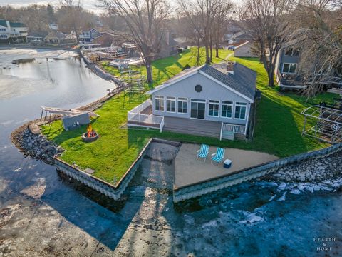 Tiny photo for 31 Lakeside Lane, Fox Lake, IL 60020 (MLS # 12581872)