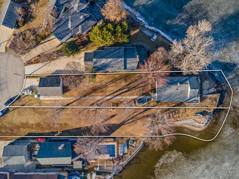 Tiny photo for 31 Lakeside Lane, Fox Lake, IL 60020 (MLS # 12581872)