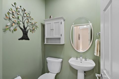 Tiny photo for 706 Owl Creek Lane, Gurnee, IL 60031 (MLS # 12528322)