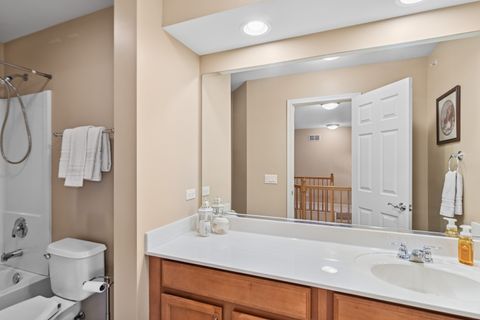 Tiny photo for 706 Owl Creek Lane, Gurnee, IL 60031 (MLS # 12528322)