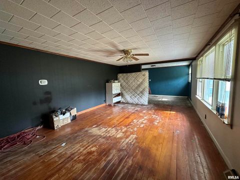 Tiny photo for 605 W STATE Street, Buckner, IL 62819 (MLS # EB460085)