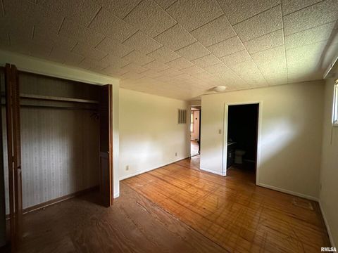 Tiny photo for 605 W STATE Street, Buckner, IL 62819 (MLS # EB460085)