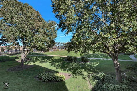 Tiny photo for 1311 S Finley Road #218, Lombard, IL 60148 (MLS # 12778750)