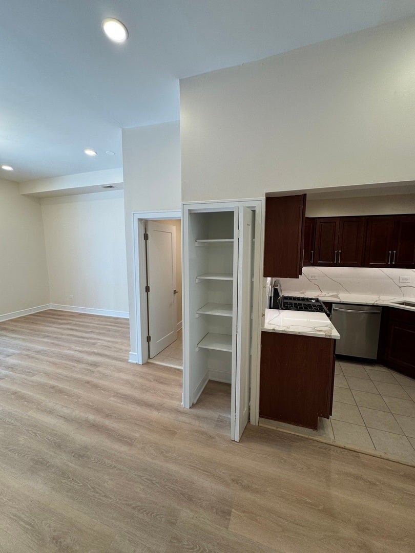 444 N State Street 2G