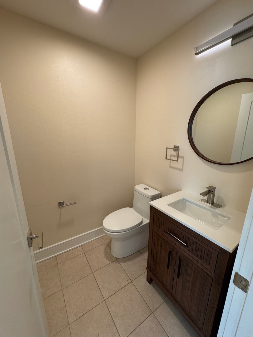 444 N State Street 2G