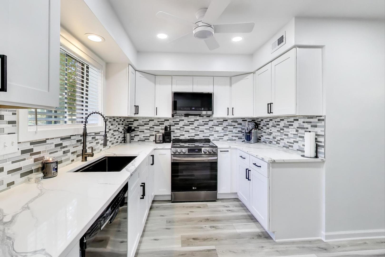 111 W Brandon Court E24