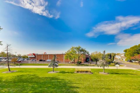 Tiny photo for 111 W Brandon Court #E24, Palatine, IL 60067 (MLS # 12495189)