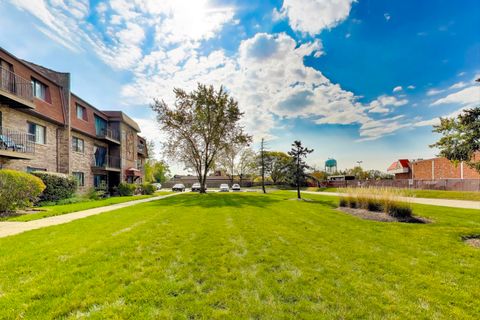 Tiny photo for 111 W Brandon Court #E24, Palatine, IL 60067 (MLS # 12495189)