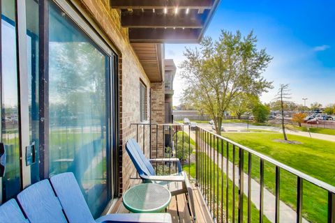 Tiny photo for 111 W Brandon Court #E24, Palatine, IL 60067 (MLS # 12495189)