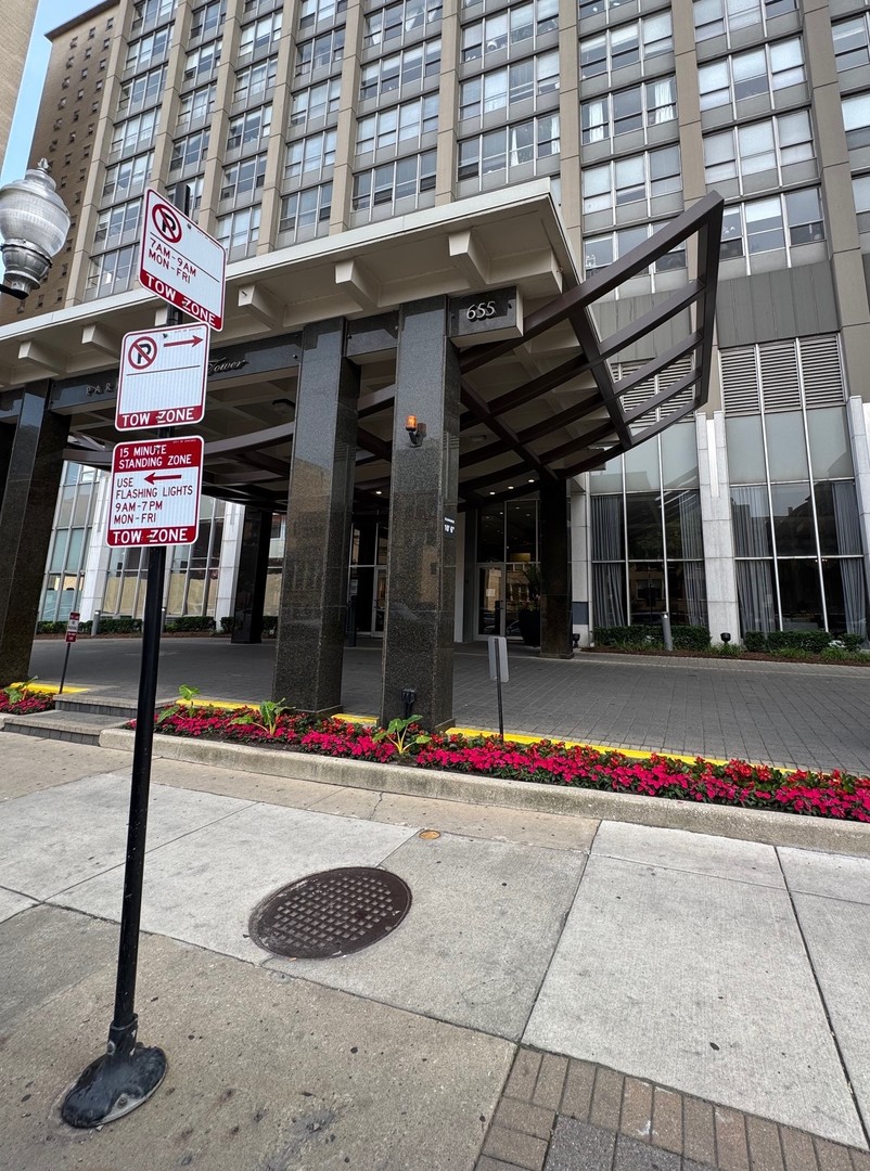 655 W Irving Park Road 2505