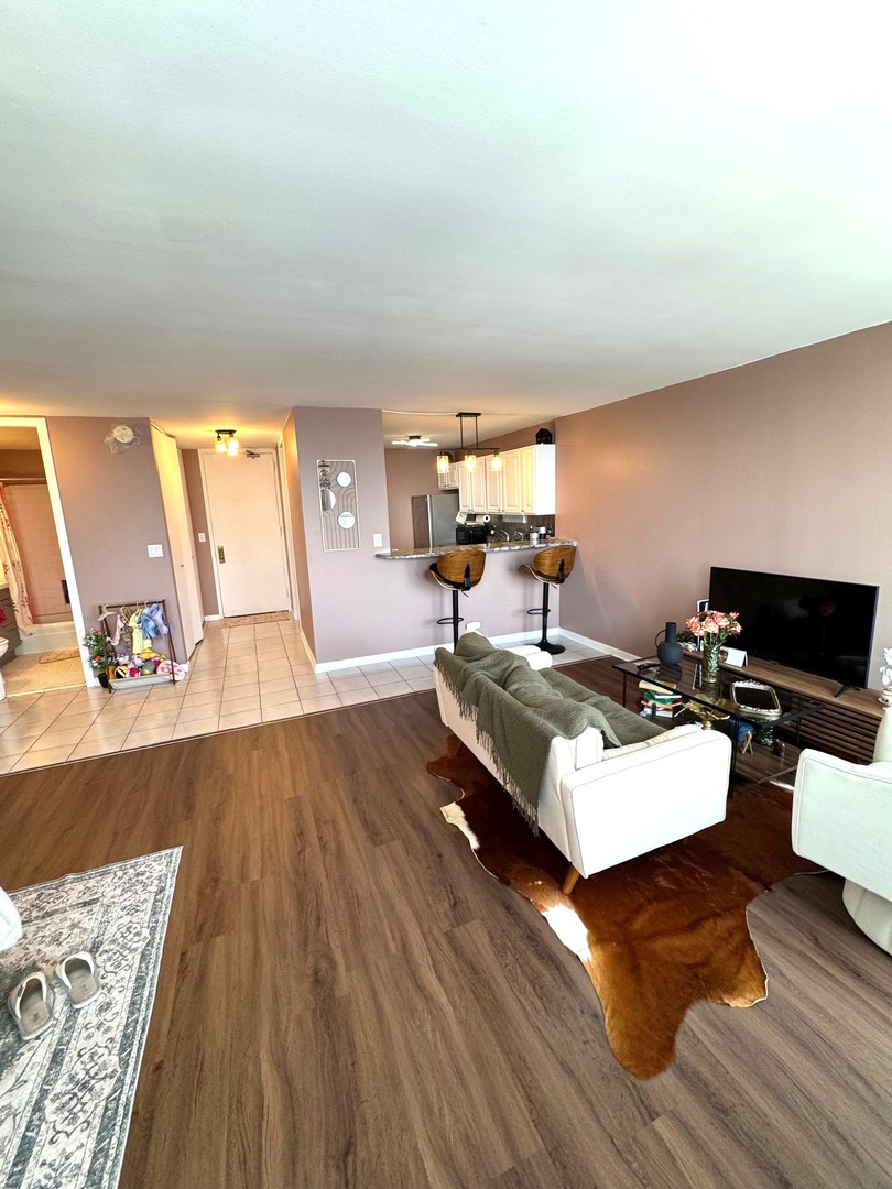655 W Irving Park Road 2505