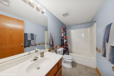 Tiny photo for 1908 Chestnut Hill Road, Plainfield, IL 60586 (MLS # 12402858)