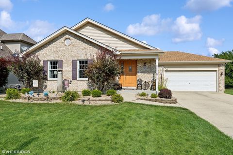 Photo of 1908 Chestnut Hill Road, Plainfield, IL 60586 (MLS # 12402858)