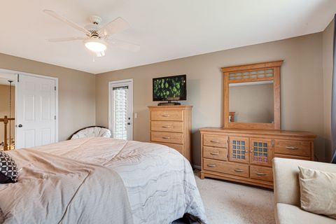 Tiny photo for 2212 Magnolia Court W, Buffalo Grove, IL 60089 (MLS # 12612474)