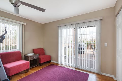 Tiny photo for 2212 Magnolia Court W, Buffalo Grove, IL 60089 (MLS # 12612474)