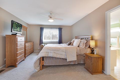 Tiny photo for 2212 Magnolia Court W, Buffalo Grove, IL 60089 (MLS # 12612474)