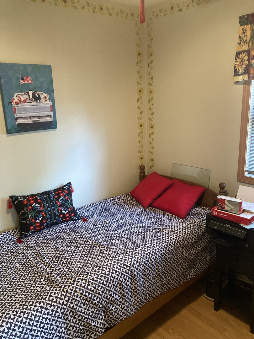 3916 N Pontiac Avenue