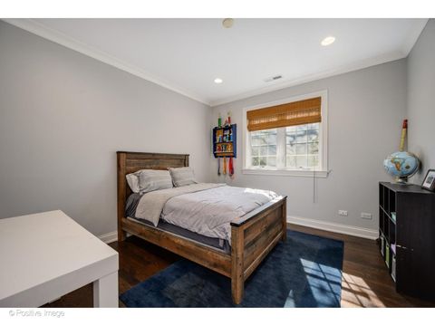 Tiny photo for 1916 Washington Avenue, Wilmette, IL 60091 (MLS # 12624337)
