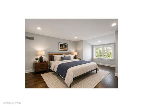 Tiny photo for 1916 Washington Avenue, Wilmette, IL 60091 (MLS # 12624337)