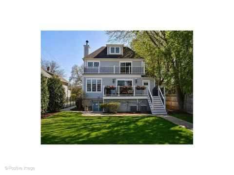 Tiny photo for 1916 Washington Avenue, Wilmette, IL 60091 (MLS # 12624337)