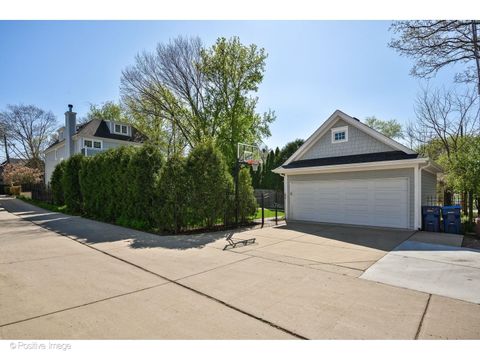 Tiny photo for 1916 Washington Avenue, Wilmette, IL 60091 (MLS # 12624337)