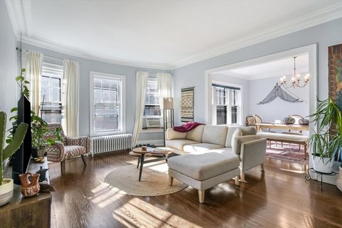 Tiny photo for Evanston, IL 60202 (MLS # 12519373)